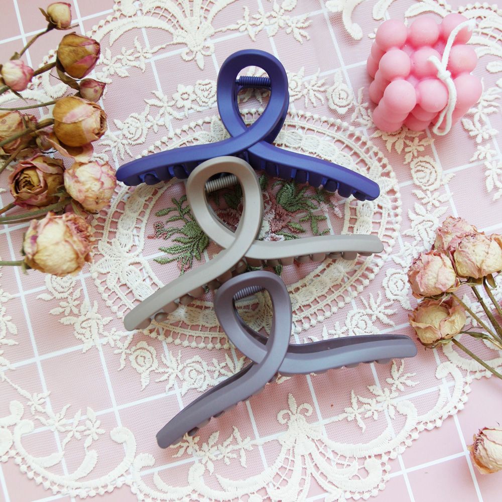 Twisted design emotional feeling matte large hair clip pin 10 colors_KROWNbA25581