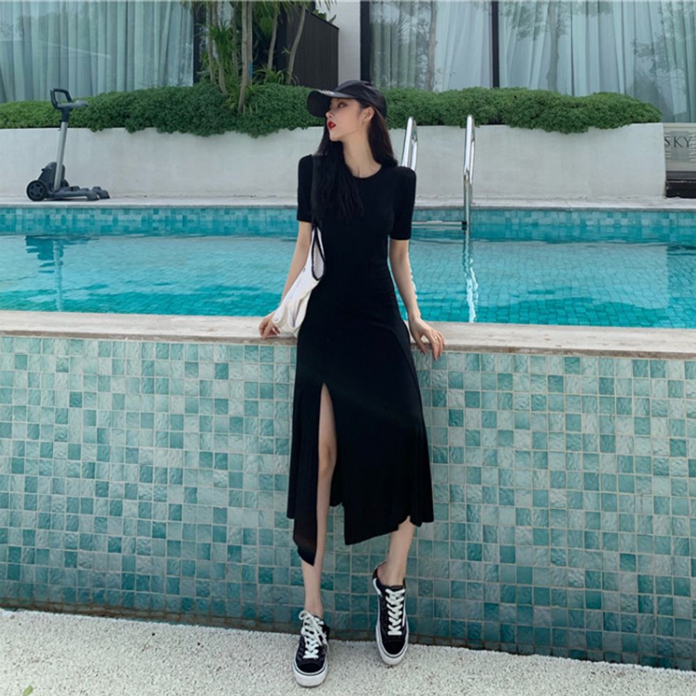 Kkuanku Daily Slit Short Sleeve One Piece_KROWNaA32181